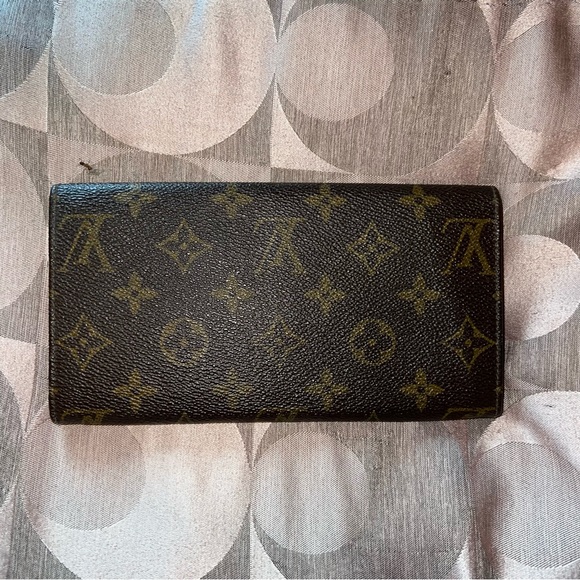 LOUIS VUITTON MONOGRAM LONG WALLET VINTAGE - Picture 2 of 10